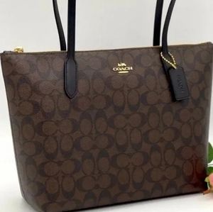 Coach Tote